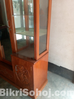 নতুন মেহগনী কাঠের ওয়াল শোকেস (অল্প দামে ব্যবসা ছেড়ে দিবো)